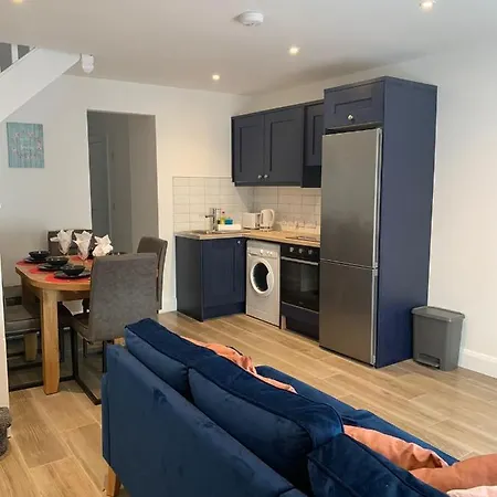 Apartment 14 Eyre Square Lane *