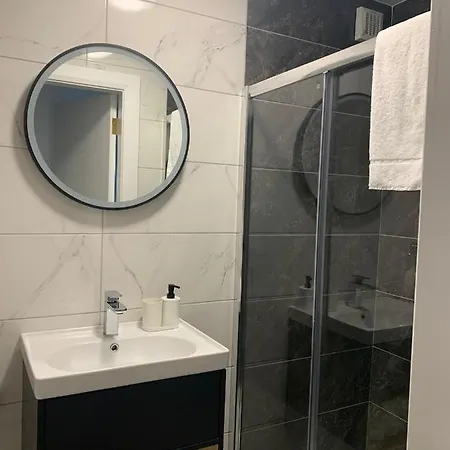 14 Eyre Square Lane غالواي